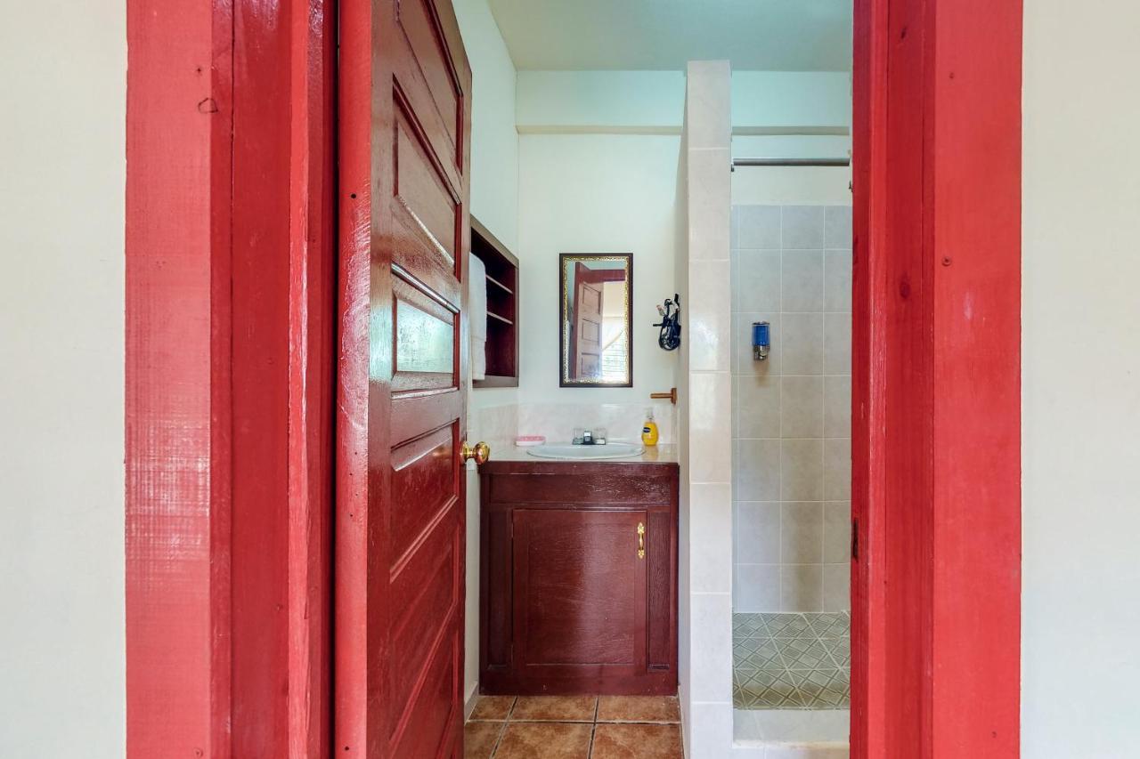 Willow 2 At Island Cabanas Gold Standard Certified Caye Caulker Exterior photo