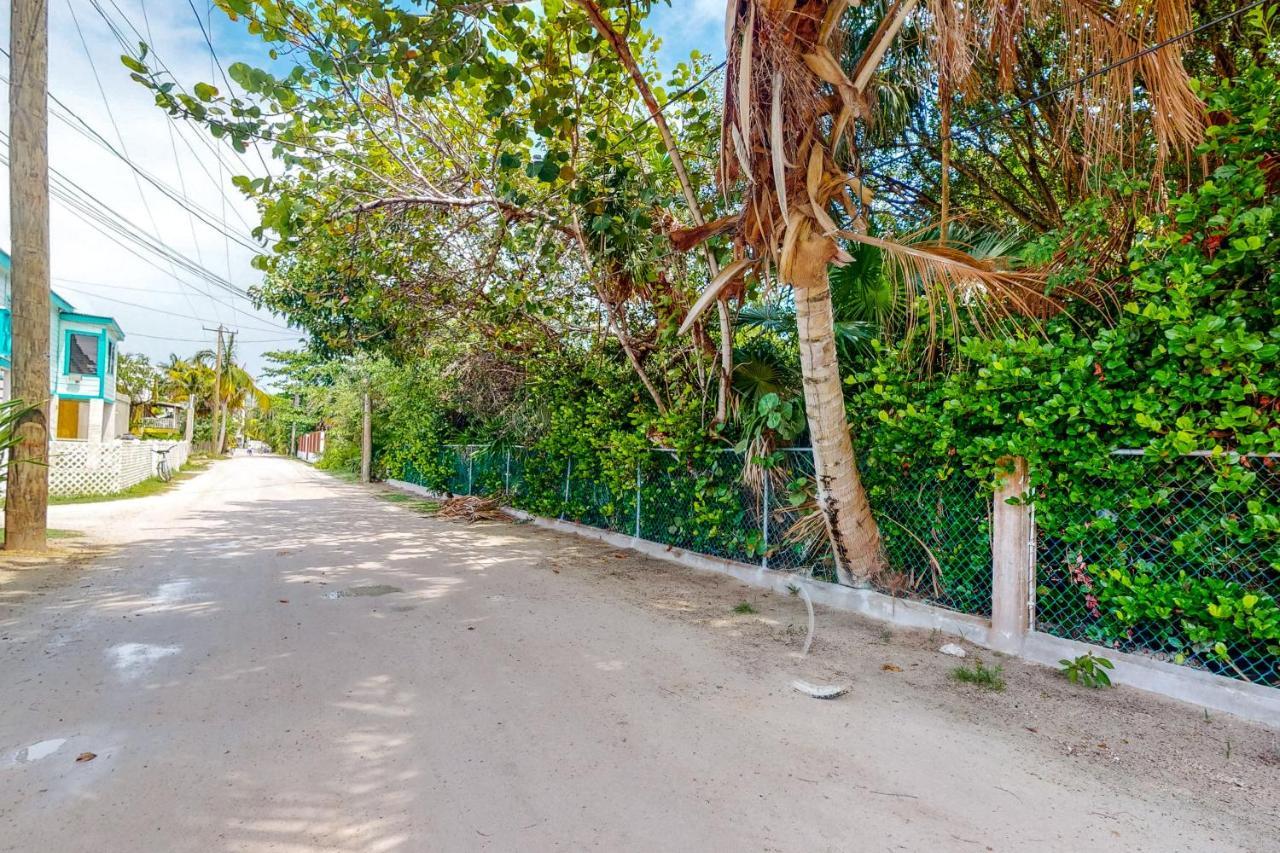 Willow 2 At Island Cabanas Gold Standard Certified Caye Caulker Exterior photo